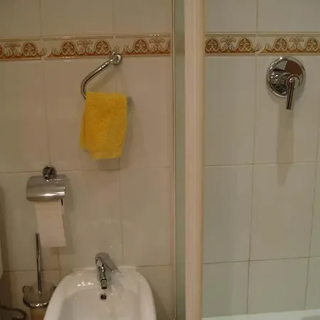 Sleeps 4 Air Con Wifi T480131 *