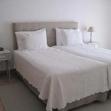 Sleeps 4 Air Con Wifi T480131 Apartment